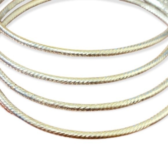 Bangle bracelets Silver set of 4 Tone  8”inner circumference 3“W - Picture 8 of 8